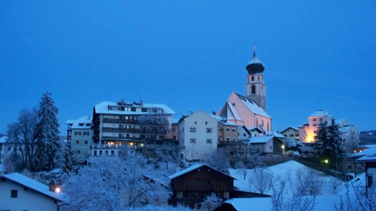Hotel Rose Wenzer Fiè Extérieur photo