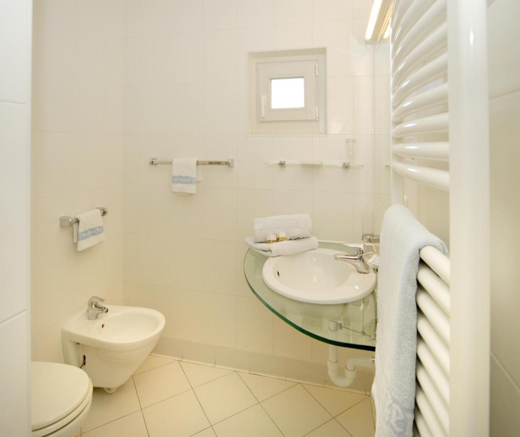 Hotel Rose Wenzer Fiè Extérieur photo